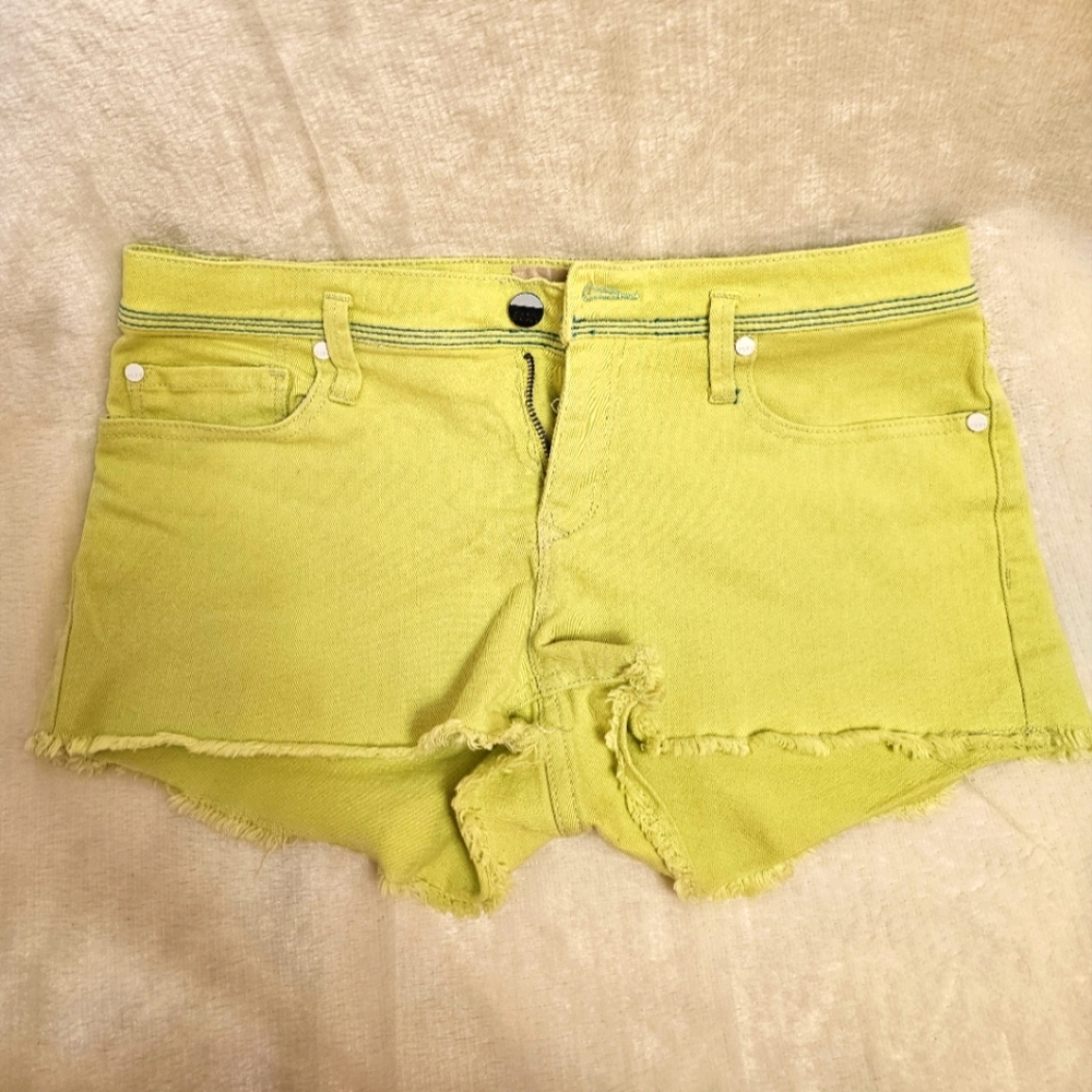 Roxy Denim Stretch Neon Green/Yellow Carnival Raw Hem Frayed Shorts Women's 7